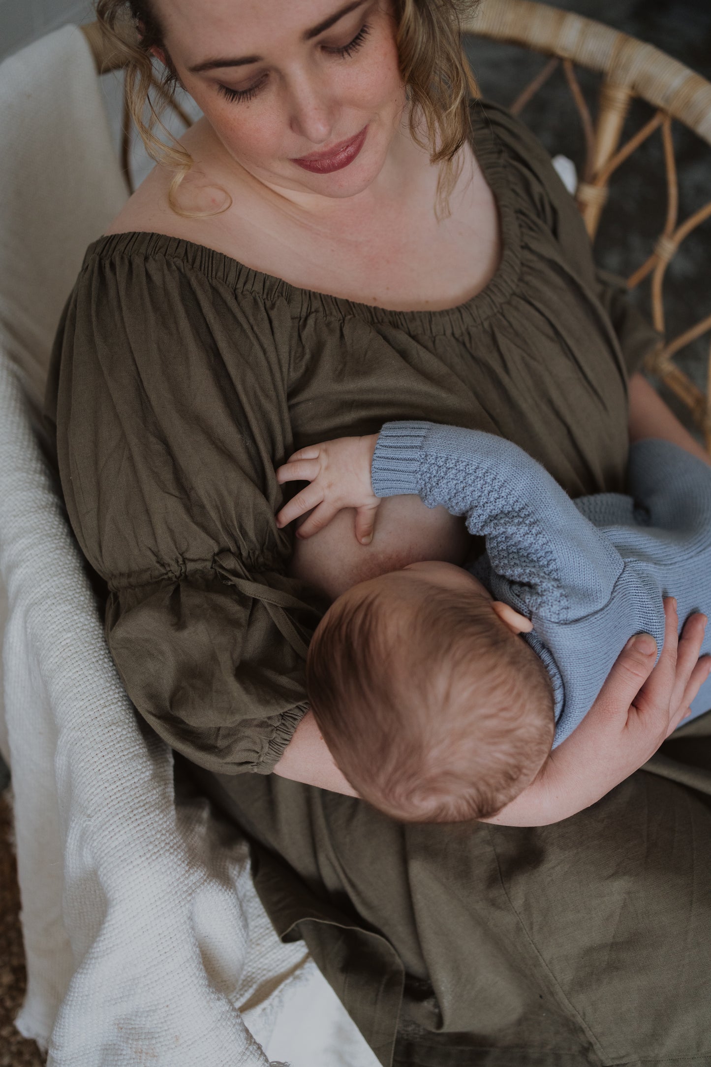 Linen Bloom in Khaki.